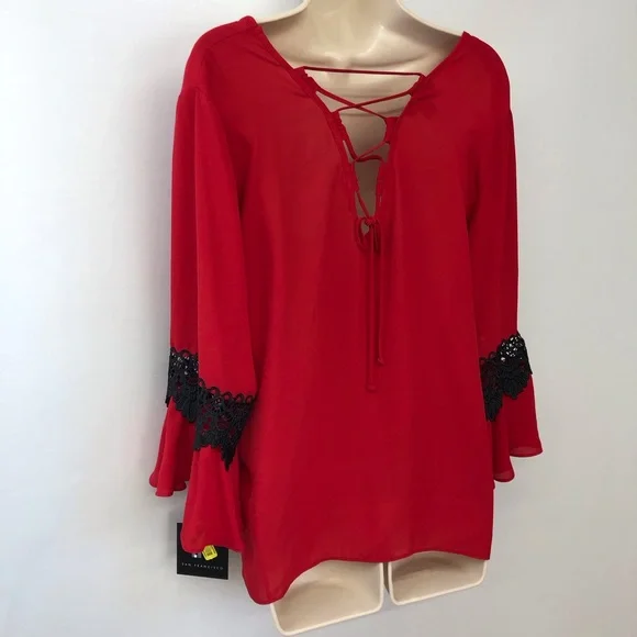 NWT I.N. San Franscisco Red Back Lace Top - Picture 11 of 16